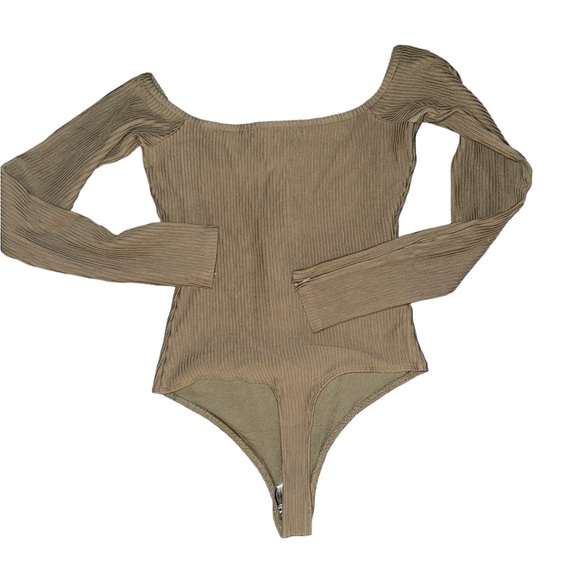 NWT Good American Half-Zip Bodysuit, Size 2 - Picture 7 of 7